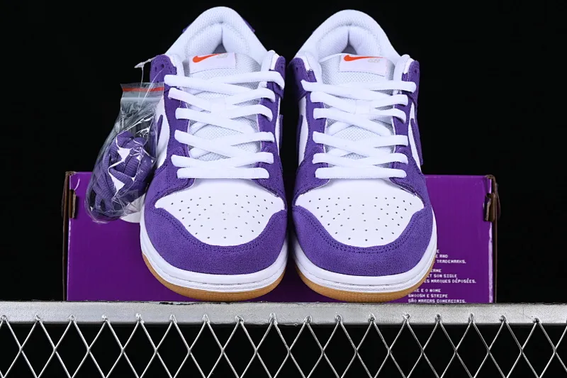 All categories Nk SB Dunk Series Nk SB Dunk Low low-top sneakers Cost-effective version Nk SB Dunk "Purple Suede" wicked purple color SB low-top casual sneakers DV5464-500